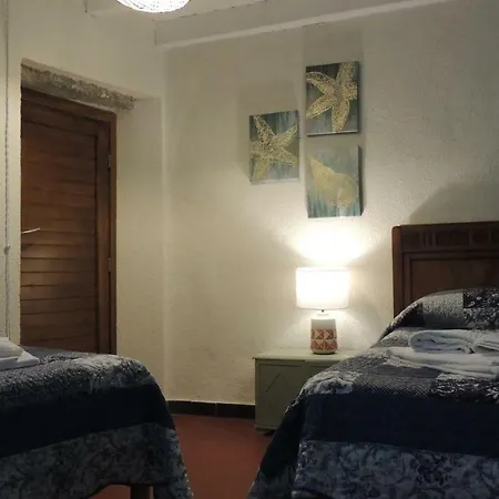 Borgo Di Codeglia - *