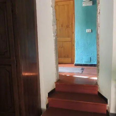 Borgo Di Codeglia - *