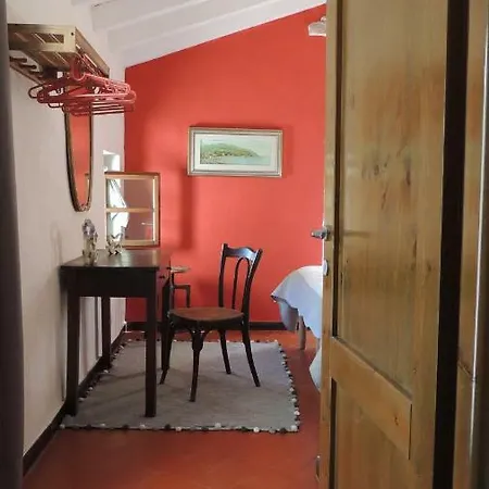 Borgo Di Codeglia - * ריקו דל גולפו די ספאציה