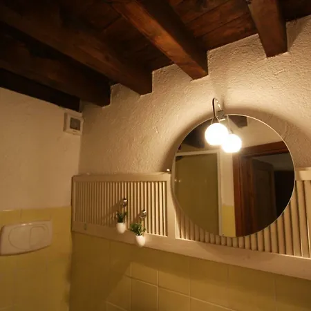 Borgo Di Codeglia - * ריקו דל גולפו די ספאציה